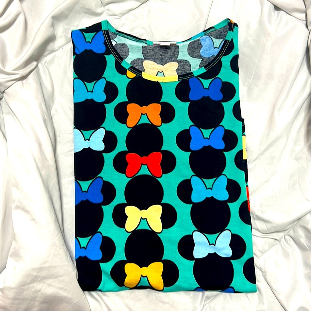NWOT Disney lularoe Irma T-shirt, size medium
